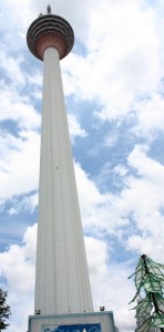 Menara Tower (Foto: licença Wikimedia Commons)